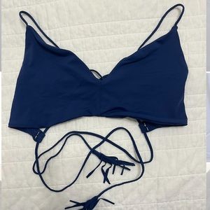 boys and arrows navy top